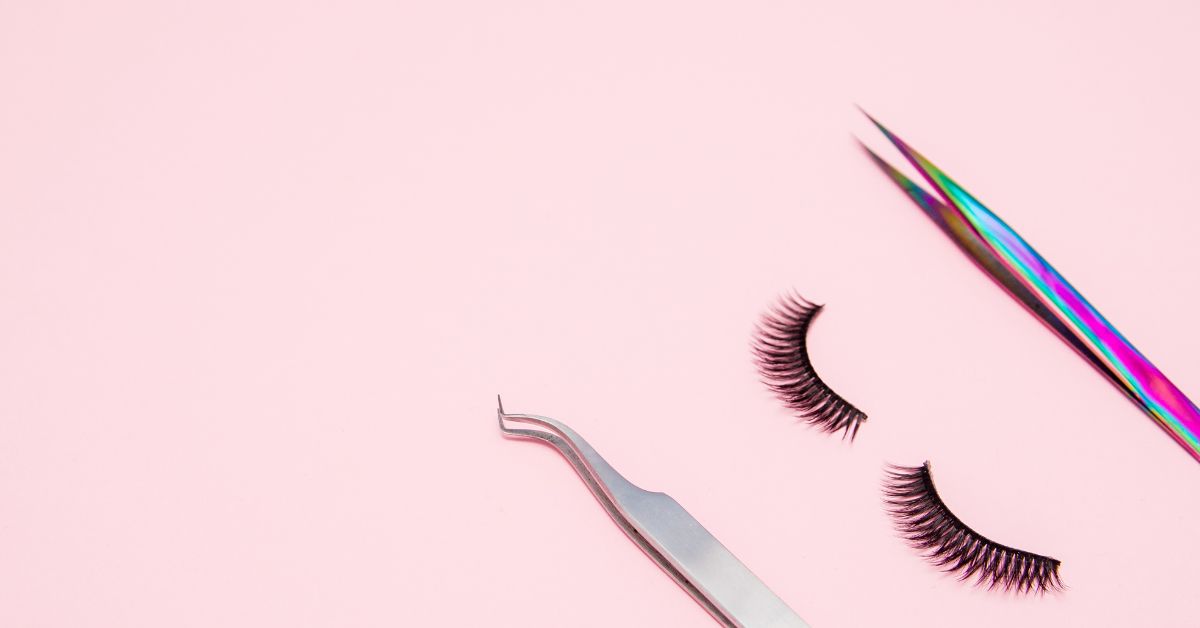 Eyelash extensions tools