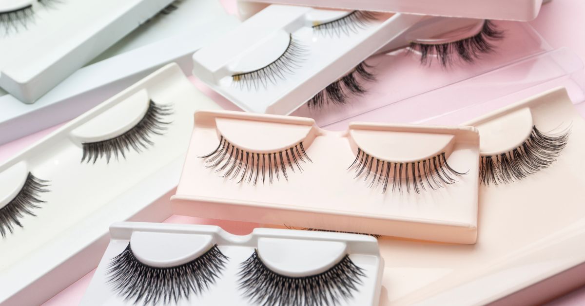 Strip Lashes