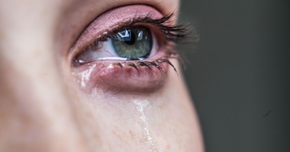 What Happens if You Cry Right After Getting Eyelash Extensions