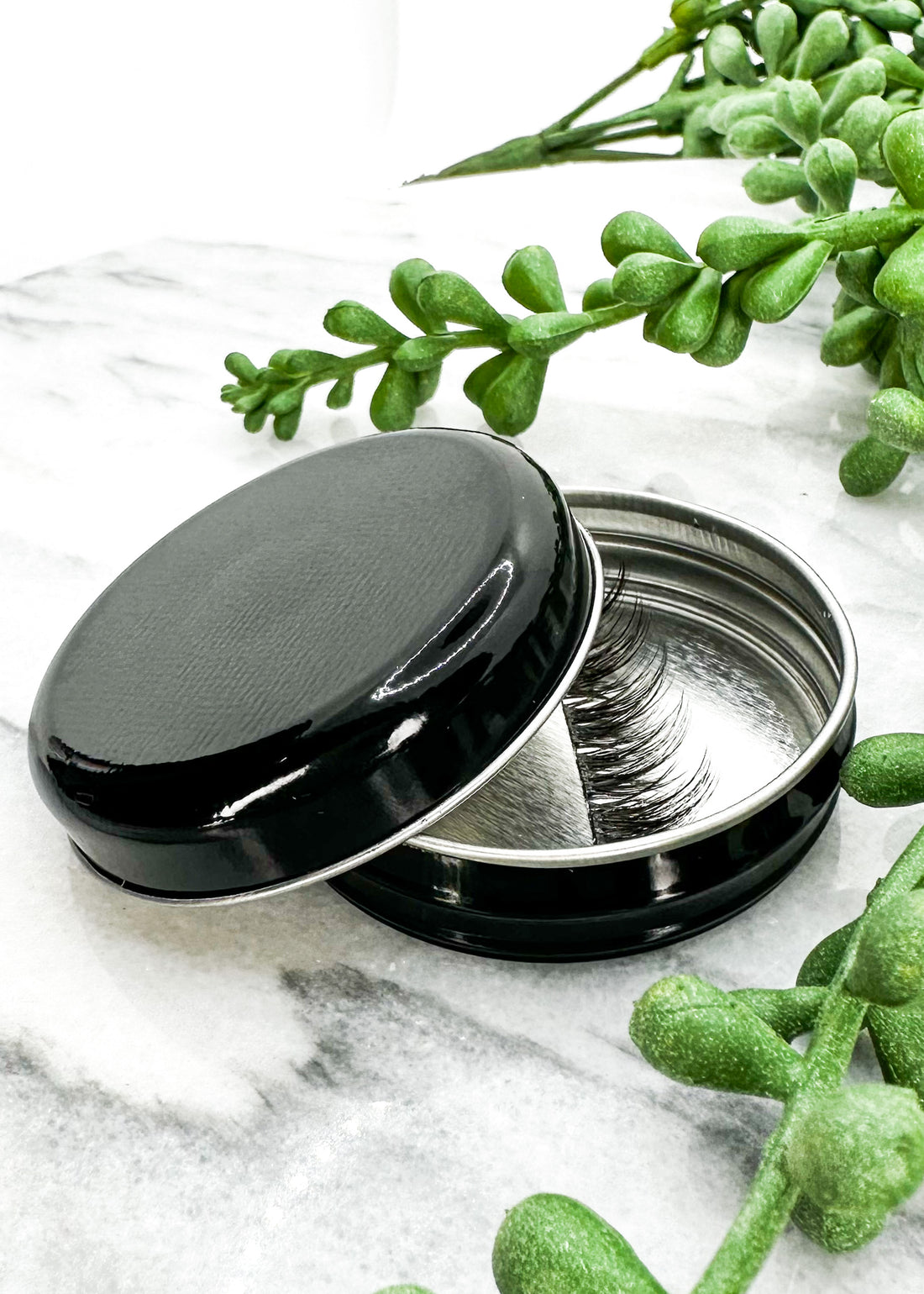 Eyelash Cleaning/Storage Container
