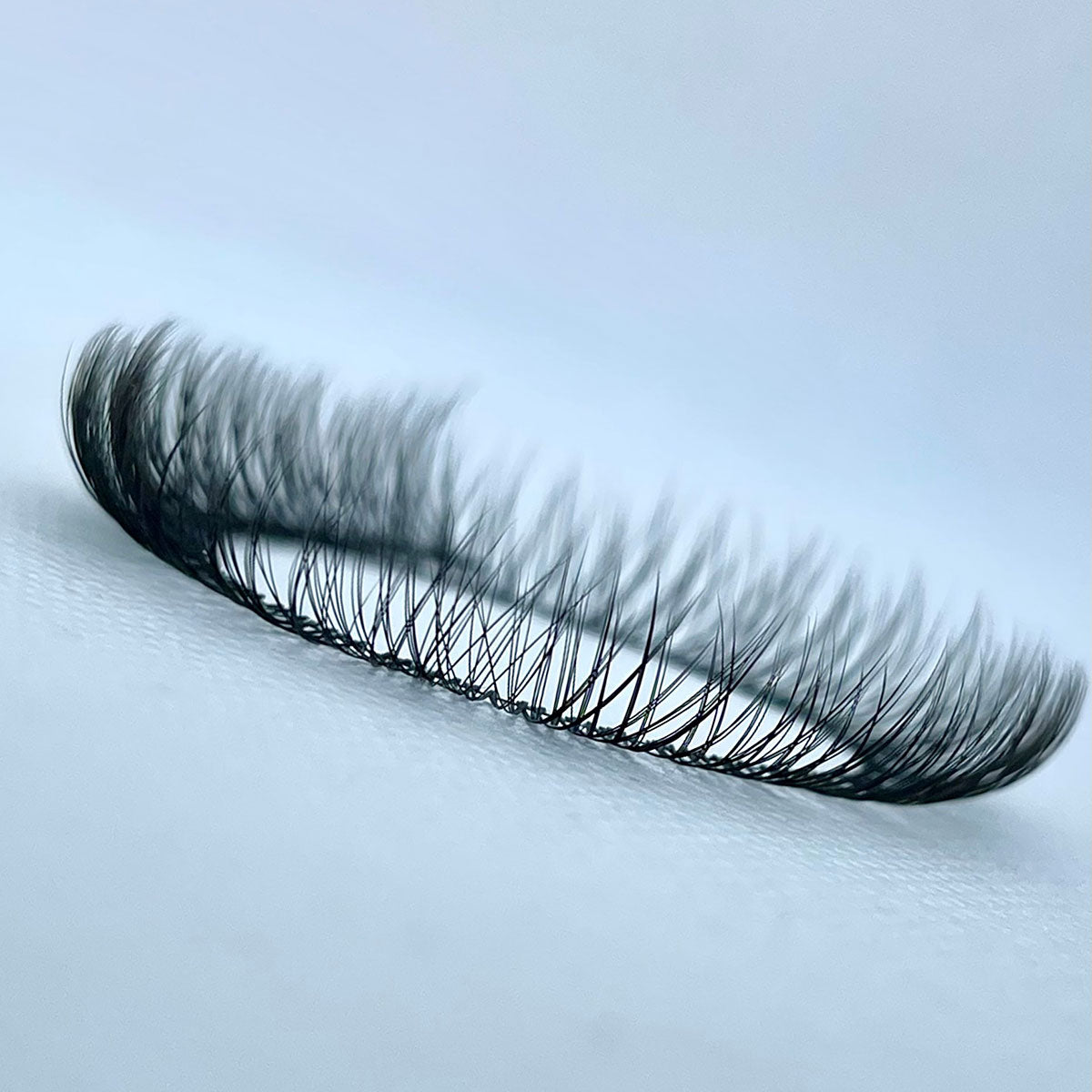 Leah LashXtend –  DIY Lash Extension - LashXtend